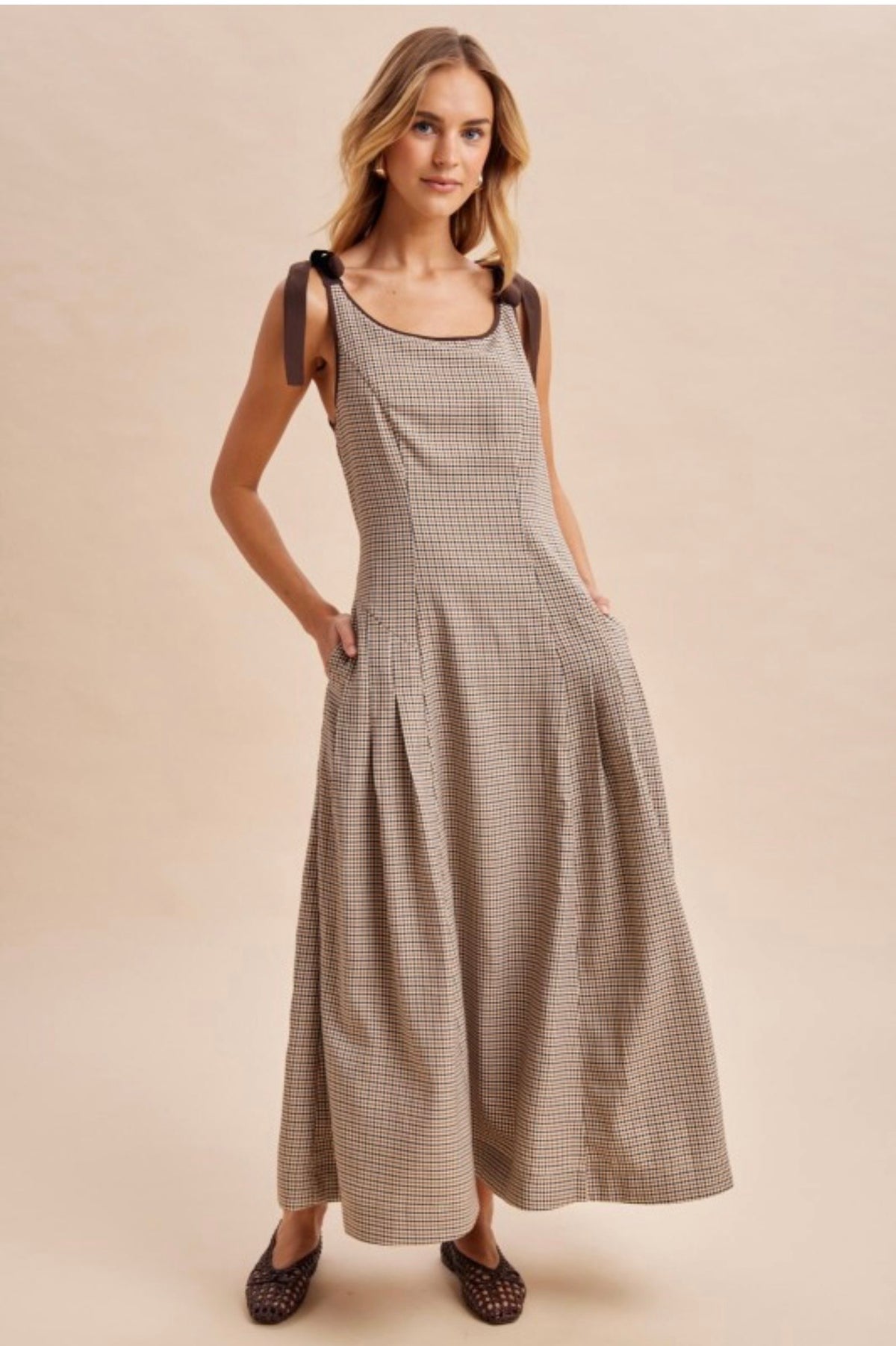CHECKERED RIBBON TIE MAXI DRESS