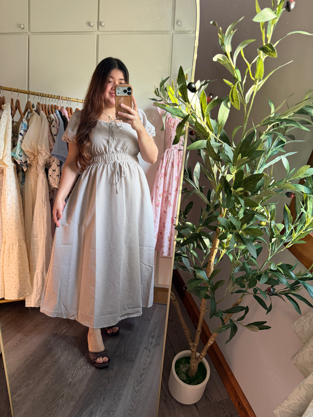 Gingham Sweetheard Neck Midi Dress
